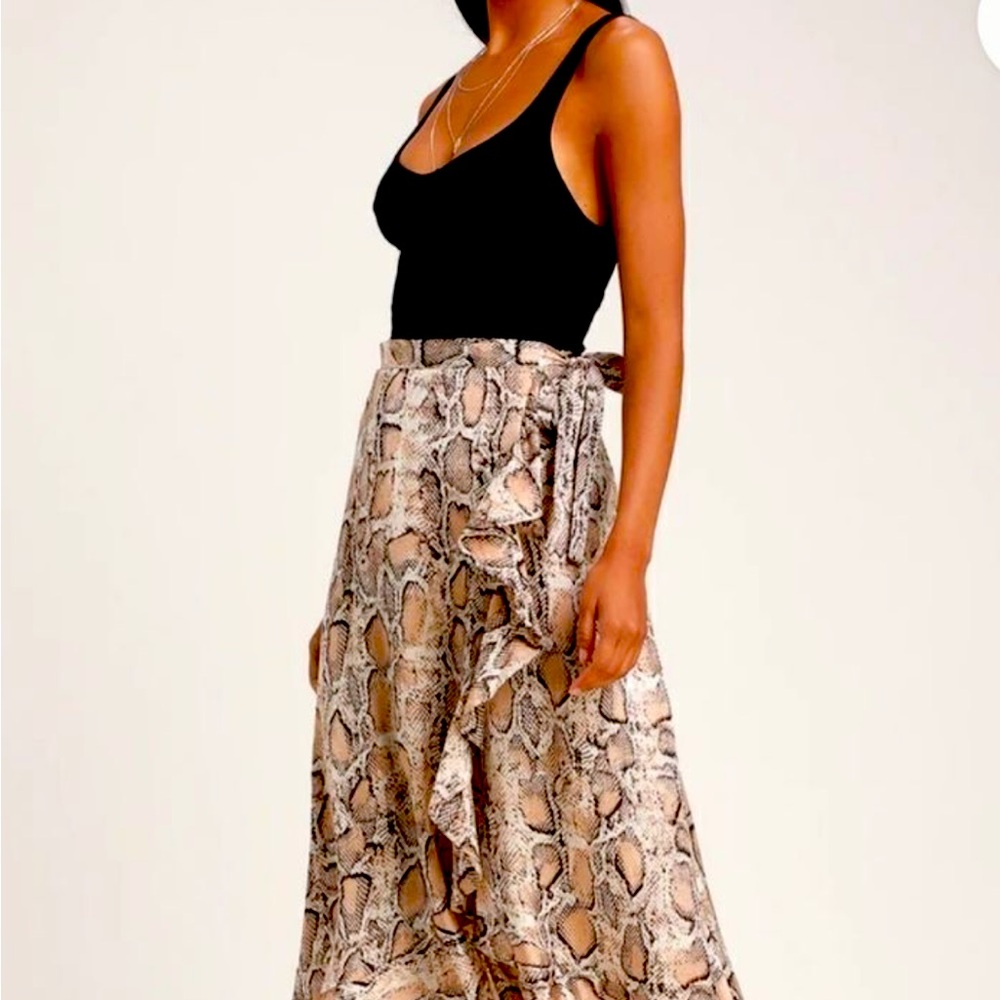 Lulus Animal Print skirt size XL